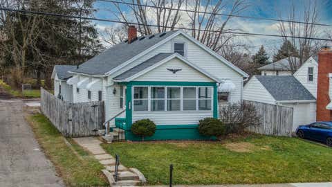 Photo of 1015 Beacon Street, Springfield, OH 45505 (MLS # 1047513)