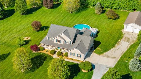 Photo of 841 Willow Road, Springfield, OH 45502 (MLS # 1045179)