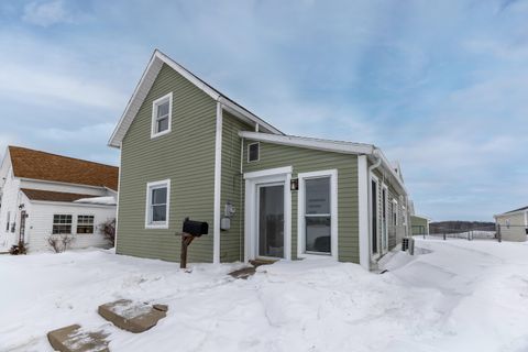 Photo of 530 E Main Street, Bradford, OH 45308 (MLS # 1043709)