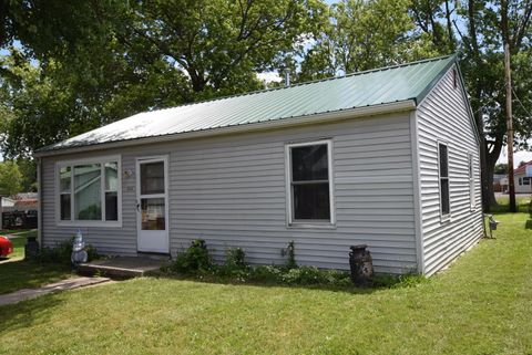 Photo of 144 Warren Avenue, Russells Point, OH 43348 (MLS # 1046414)