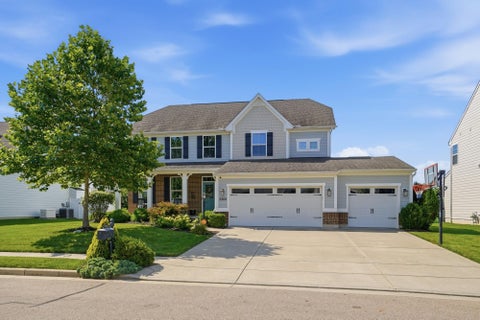 Photo of 3302 Heatherstone Drive, Troy, OH 45373 (MLS # 1047386)