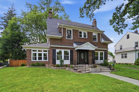 Photo of 1707 Longview Drive, Springfield, OH 45504 (MLS # 1046095)
