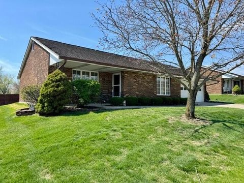 Photo of 1013 Abington Place, Springfield, OH 45503 (MLS # 1044889)