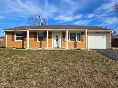 Photo of 1772 Maumee Drive, Xenia, OH 45385 (MLS # 1043174)