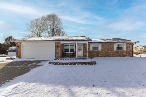 Photo of 2437 Armstrong Drive, Sidney, OH 45365 (MLS # 1043423)