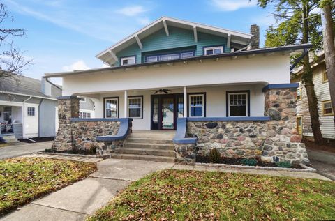 Photo of 25 Englewood Road, Springfield, OH 45504 (MLS # 1044141)