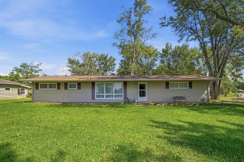 Photo of 1900 Huntington Drive, Lima, OH 45806 (MLS # 1046554)