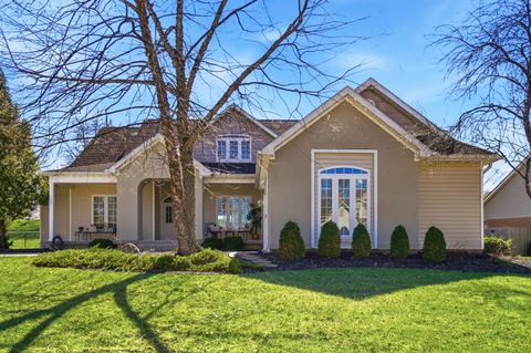 Photo of 1201 Kingsgate Road, Springfield, OH 45503 (MLS # 1043741)