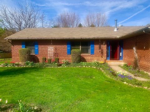 Photo of 309 N Grant Street, Christiansburg, OH 45389 (MLS # 1042956)