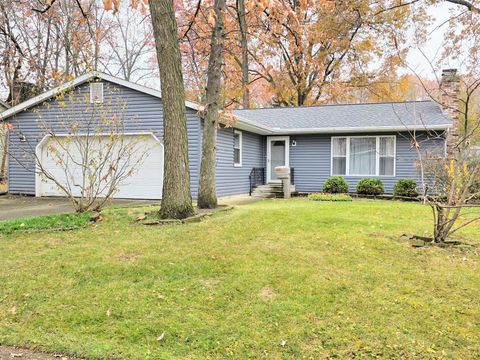 Photo of 909 Magnolia Street, Saint Marys, OH 45885 (MLS # 1042602)