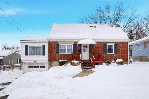 Photo of 720 W Harding Road, Springfield, OH 45504 (MLS # 1043704)
