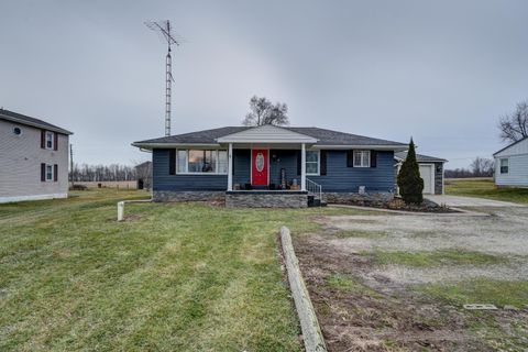 Photo of 477 W State Route 571, Union City, OH 45390 (MLS # 1043248)