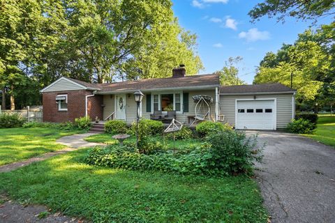 Photo of 2064 Fairfield Pike, Springfield, OH 45502 (MLS # 1044752)