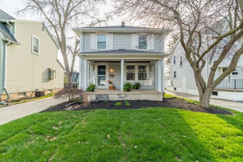 Photo of 303 S Ridge Avenue, Troy, OH 45373 (MLS # 1044796)