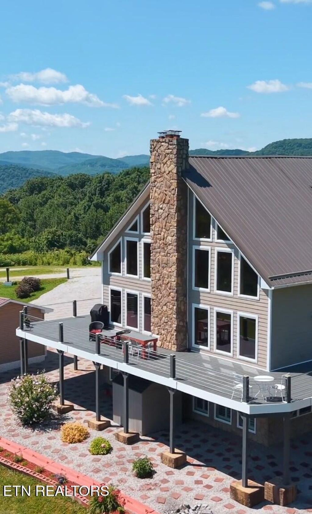 Photo of 187 Grouse Lane, Pioneer, TN 37847 (MLS # 1300509)