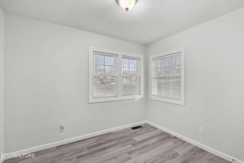 Tiny photo for 508 Hale Ave, Morristown, TN 37813 (MLS # 1324797)