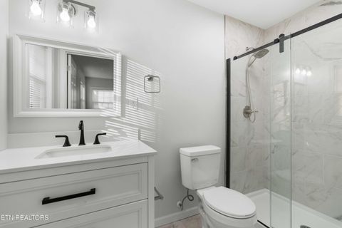 Tiny photo for 508 Hale Ave, Morristown, TN 37813 (MLS # 1324797)