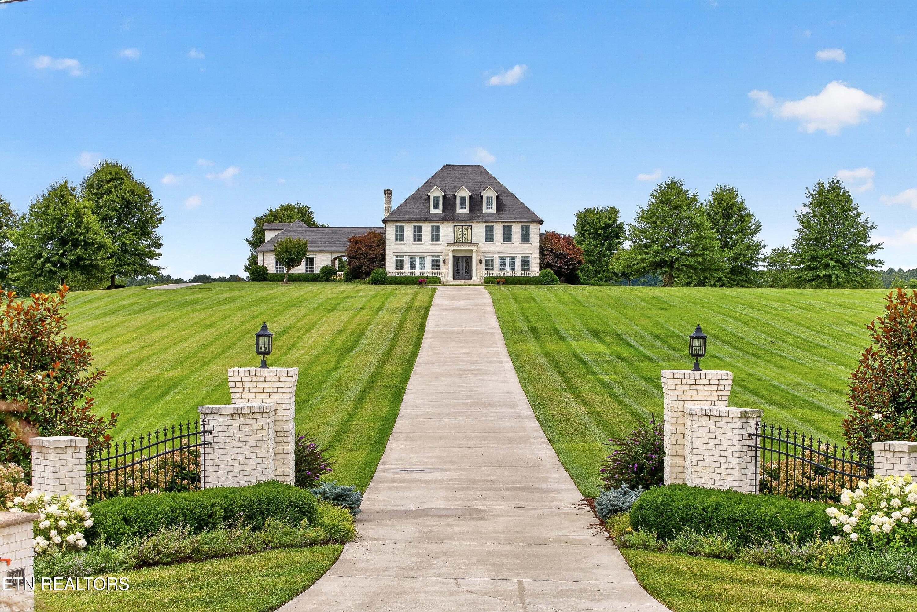 2644 N Highway 81