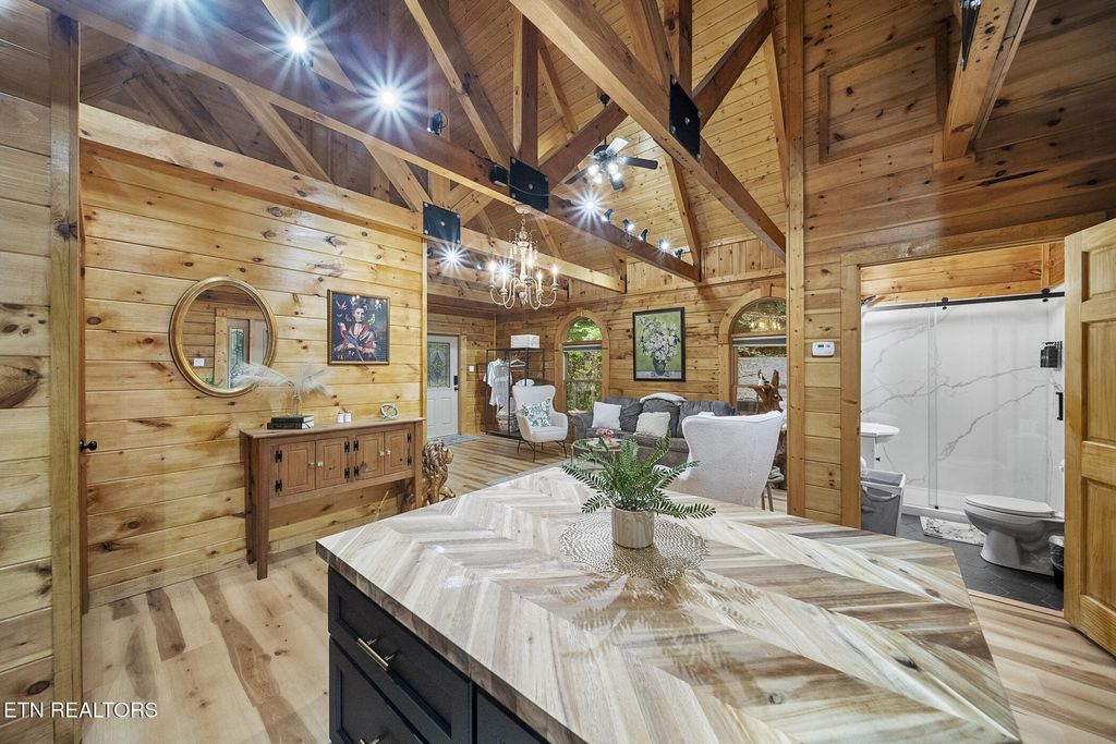 Photo of 703 Glory Ridge Way Way, Gatlinburg, TN 37738 (MLS # 1302831)