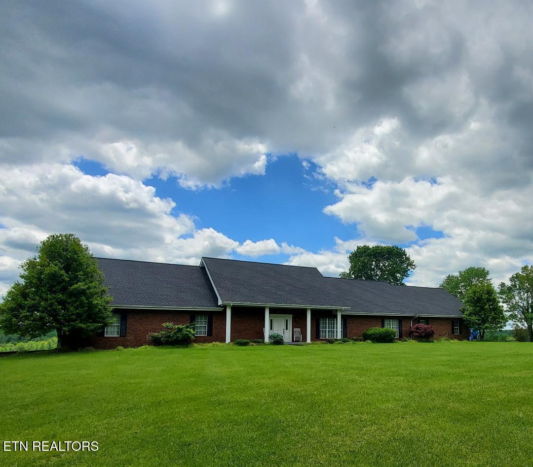 873 Airport Rd