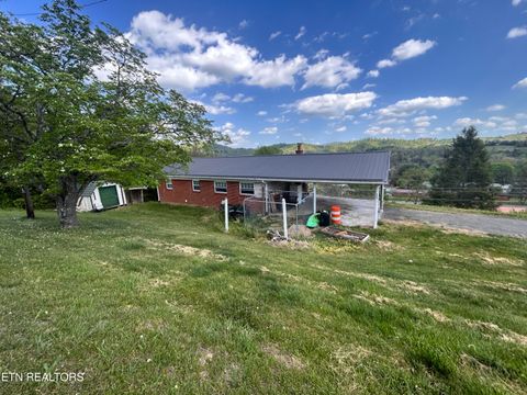 Photo of 225 Rose Dr, Tazewell, TN 37879 (MLS # 1337375)