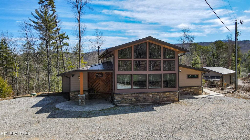 Photo of 750 Old Furnace Rd, Tellico Plains, TN 37385 (MLS # 1291366)