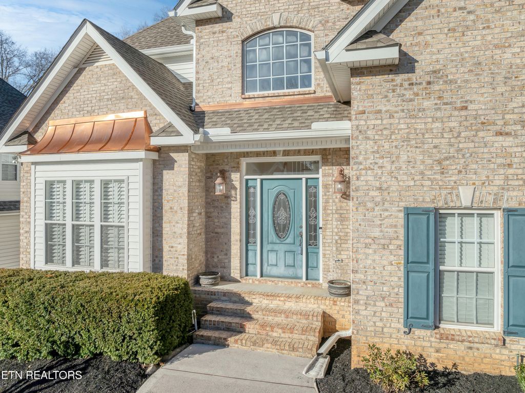 Photo of 8833 Ebenezer Oaks Lane, Knoxville, TN 37922 (MLS # 1325308)