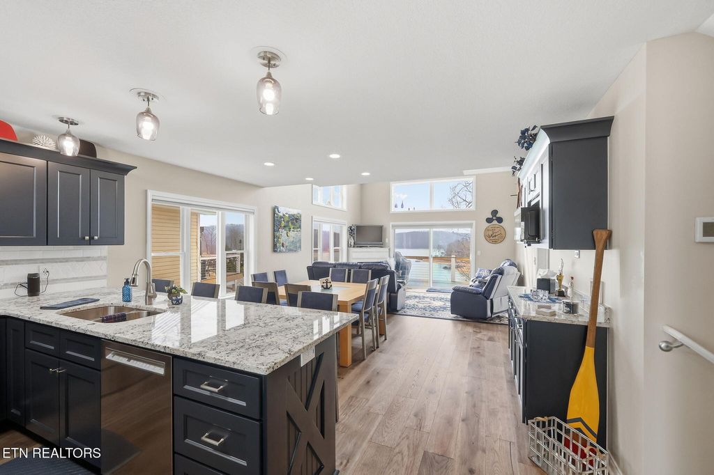 Photo of 155 N Deer Village Lane, LaFollette, TN 37766 (MLS # 1333574)