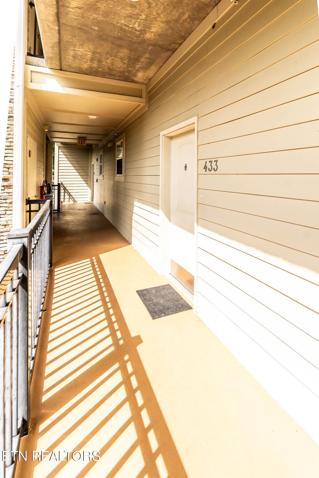 Photo of 433 Sandpiper Lane #433, Bean Station, TN 37708 (MLS # 1275781)