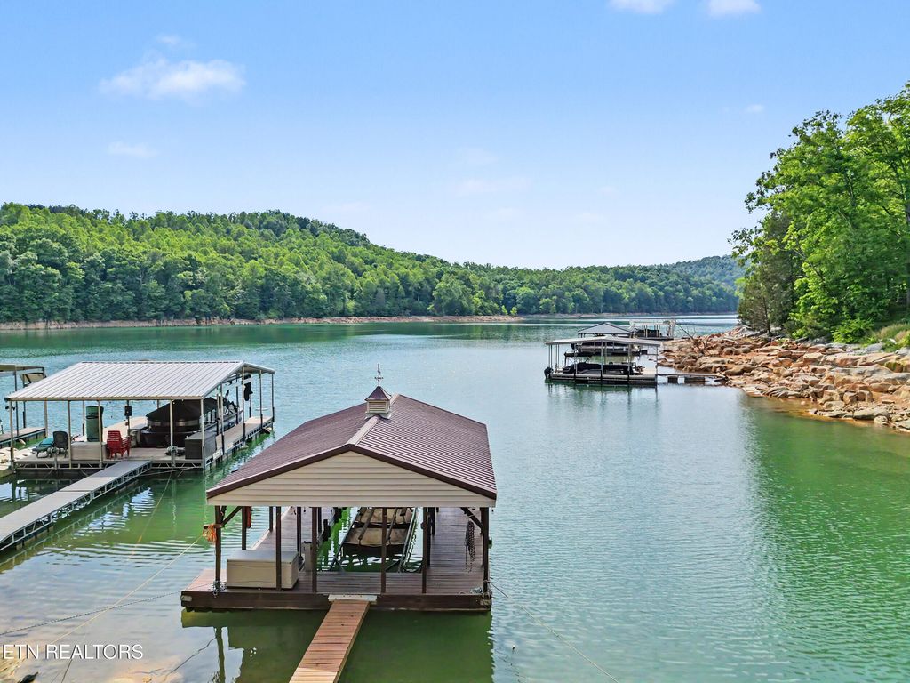 Photo of 949 Flat Hollow Marina Rd, Speedwell, TN 37870 (MLS # 1341187)