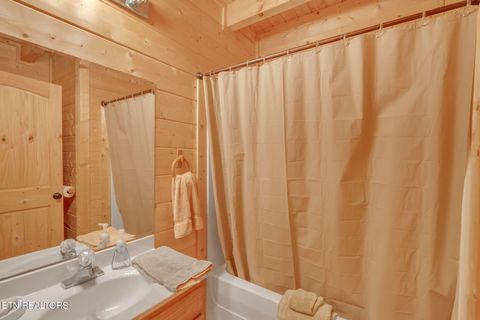 Tiny photo for 319 Four Mile Creek Rd, Deer Lodge, TN 37726 (MLS # 1329731)