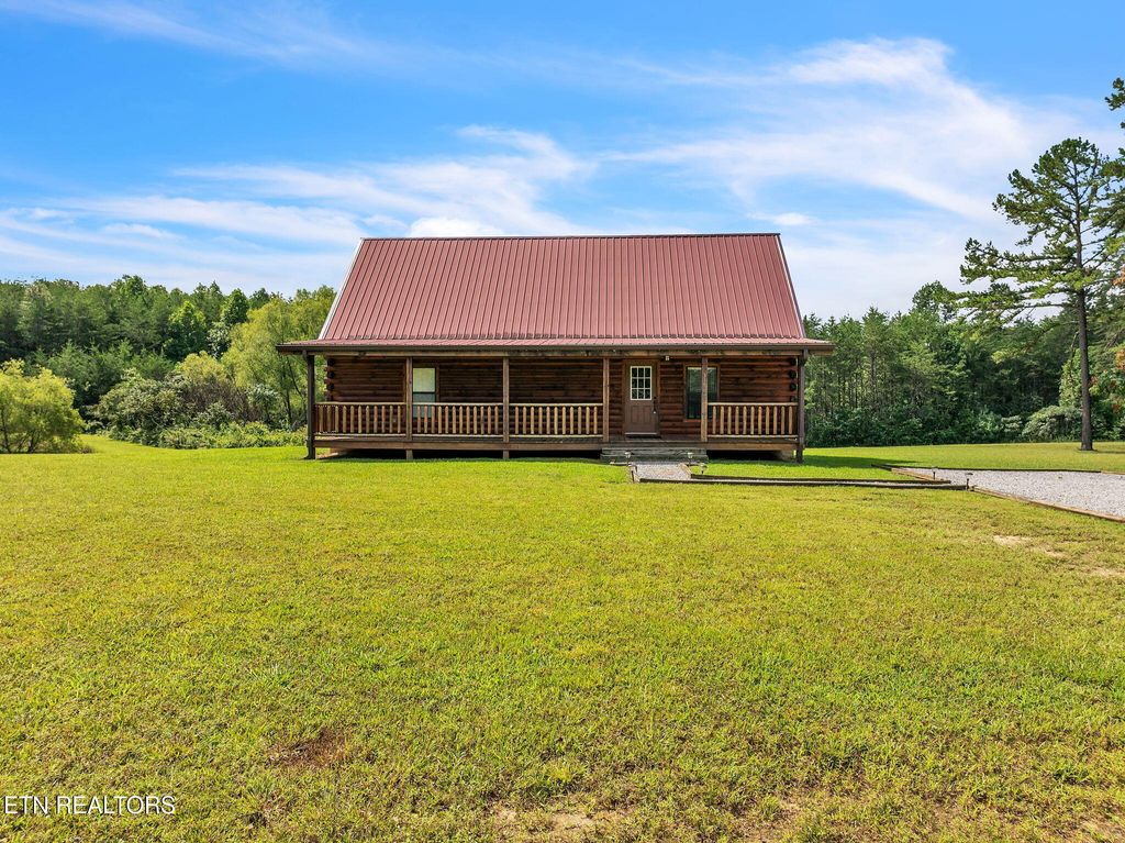 Photo of 319 Four Mile Creek Rd, Deer Lodge, TN 37726 (MLS # 1329731)