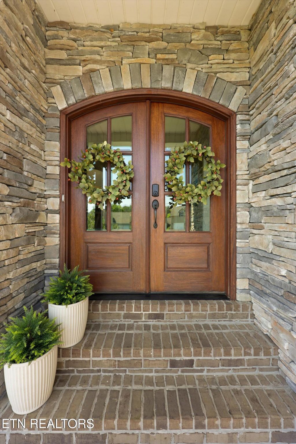 Photo of 7305 Liberty Station Lane, Knoxville, TN 37920 (MLS # 1336655)