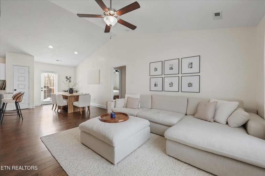 Photo of 3337 Townsend Park Lane, Powell, TN 37849 (MLS # 1328993)