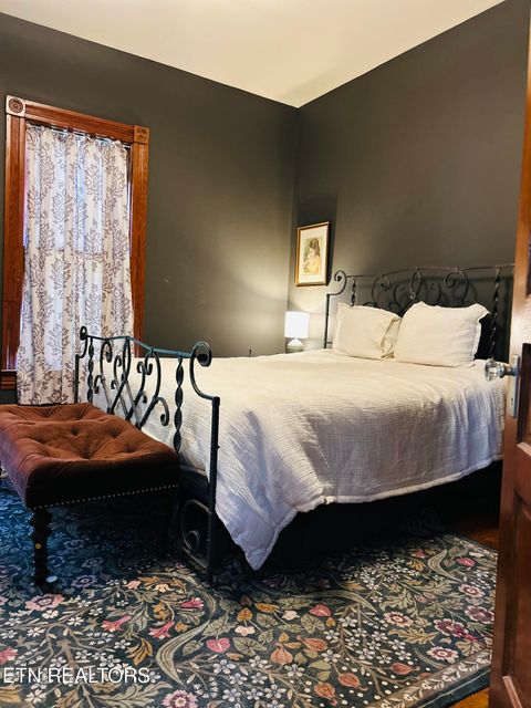 Tiny photo for 307 Russell Ave, Harriman, TN 37748 (MLS # 1321014)