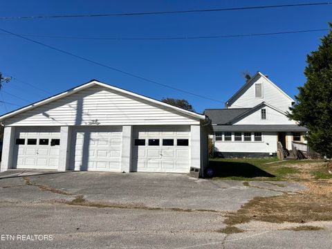 Tiny photo for 307 Russell Ave, Harriman, TN 37748 (MLS # 1321014)