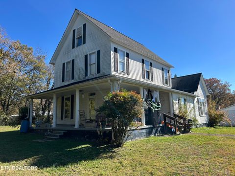 Photo of 307 Russell Ave, Harriman, TN 37748 (MLS # 1321014)