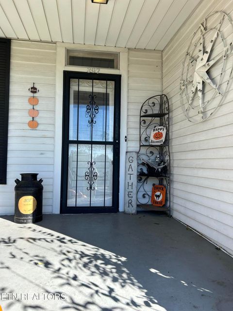 Tiny photo for 307 Russell Ave, Harriman, TN 37748 (MLS # 1321014)