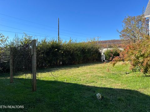 Tiny photo for 307 Russell Ave, Harriman, TN 37748 (MLS # 1321014)