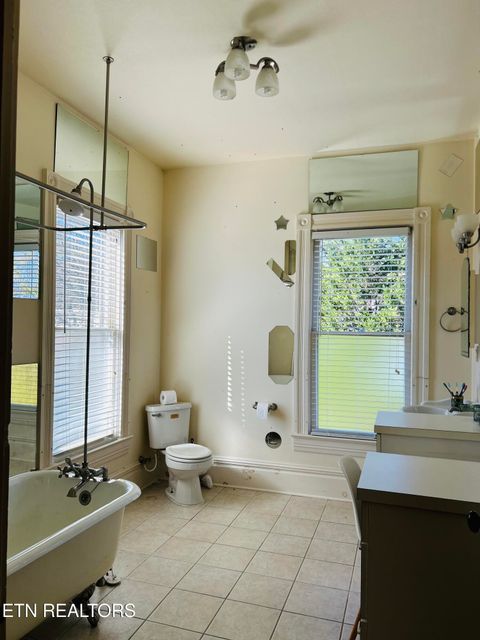 Tiny photo for 307 Russell Ave, Harriman, TN 37748 (MLS # 1321014)