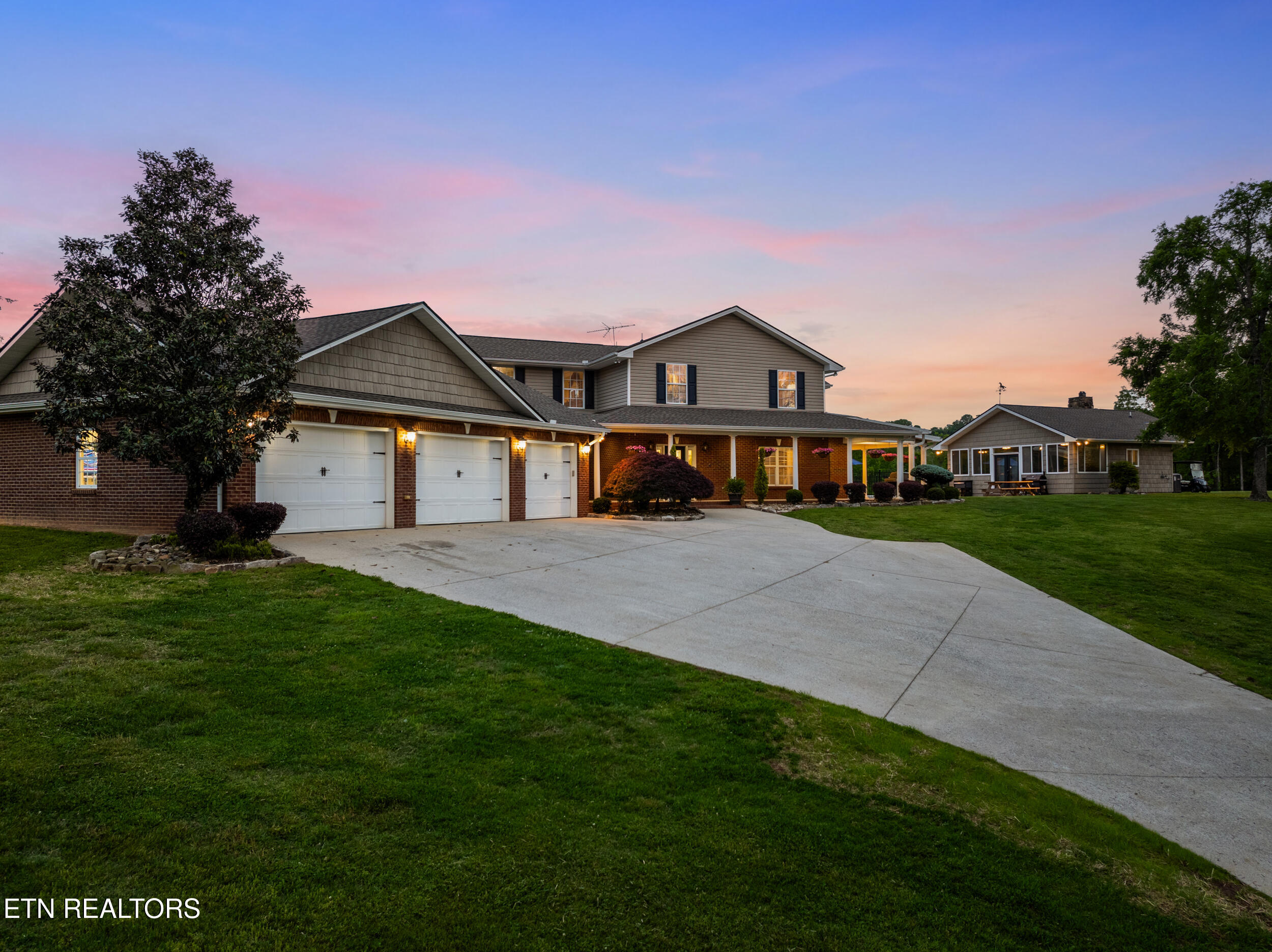 6570 Lee Thompson Lane