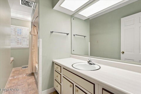 Tiny photo for 5304 Angeles Drive, Knoxville, TN 37918 (MLS # 1354789)