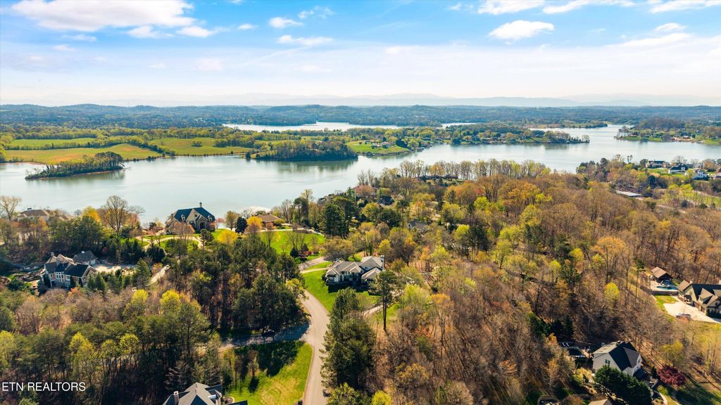 Photo of 12124 Channel Point Drive, Knoxville, TN 37922 (MLS # 1334478)