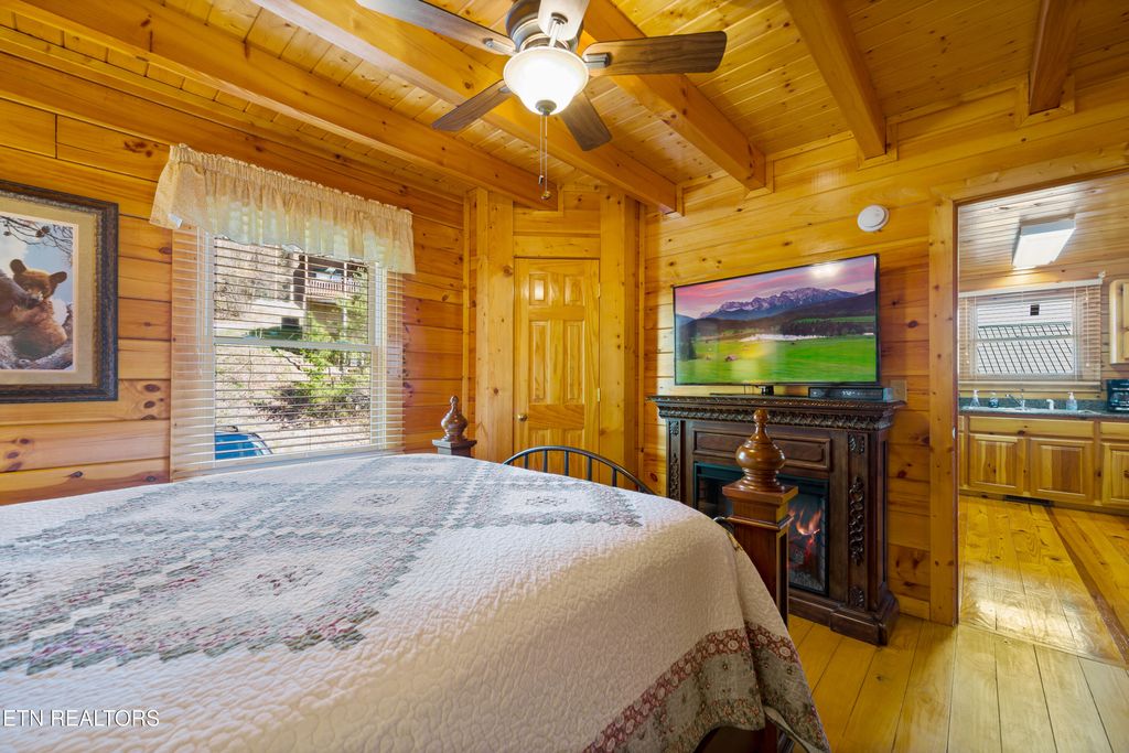 Photo of 4514 Rocky Bluff Way, Pigeon Forge, TN 37863 (MLS # 1318382)