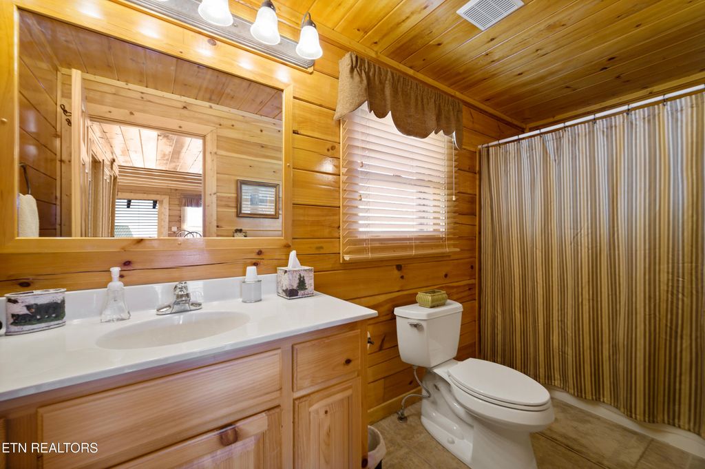 Photo of 4514 Rocky Bluff Way, Pigeon Forge, TN 37863 (MLS # 1318382)