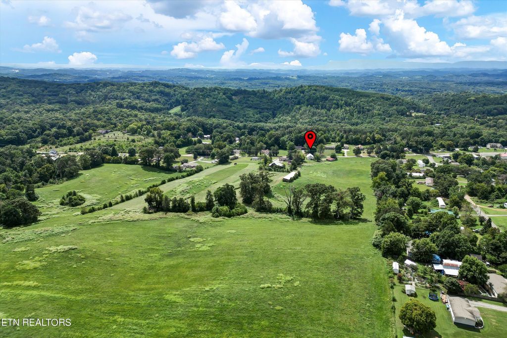 Photo of 940 Thorngrove Pike, Strawberry Plains, TN 37871 (MLS # 1273736)