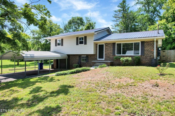3010 W LAKE DR NW, CLEVELAND, TN 37312 - Image 006ab1d4a16a9209e9b4960c07656a2b/3307173545