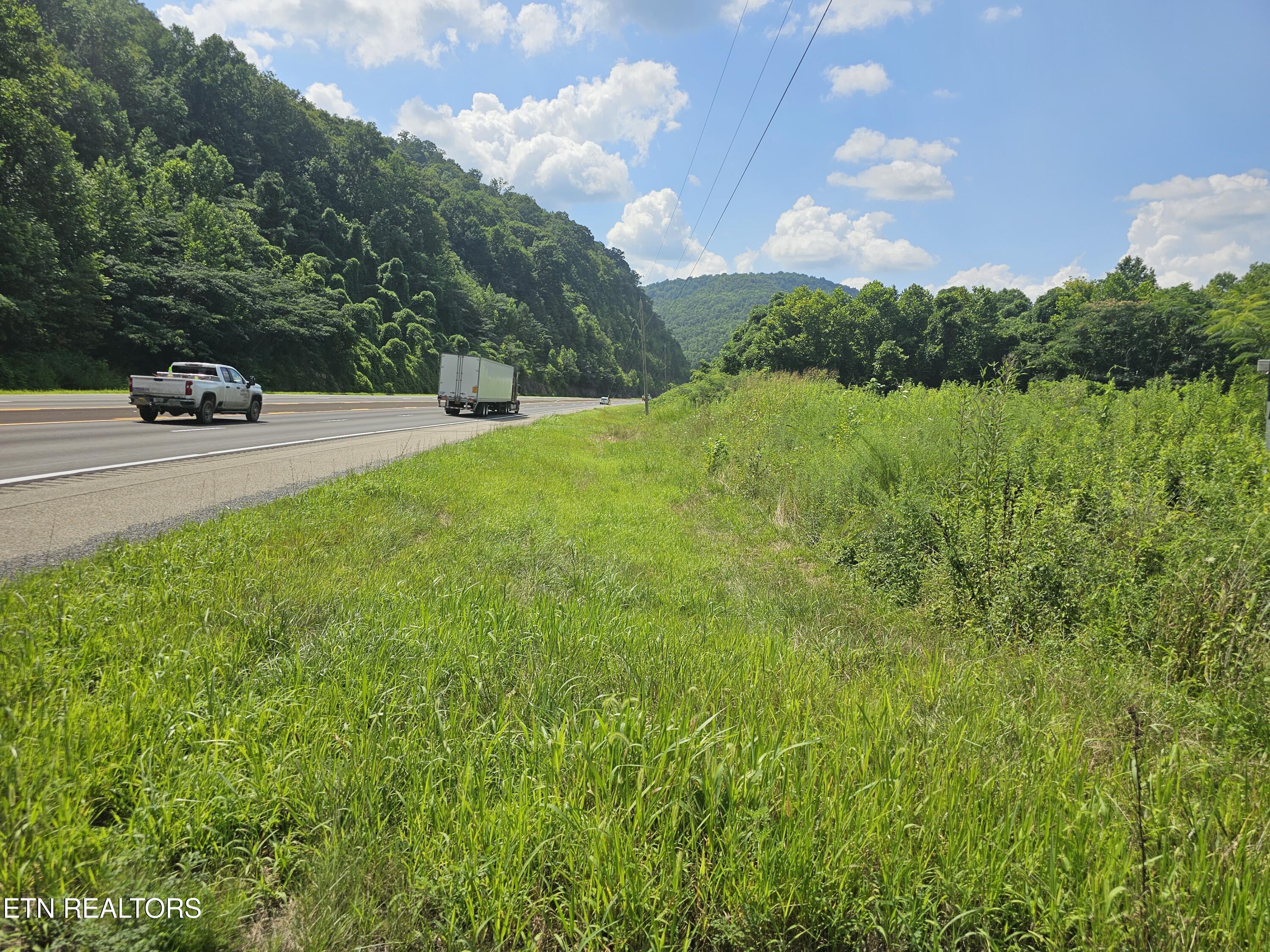N Highway 25E