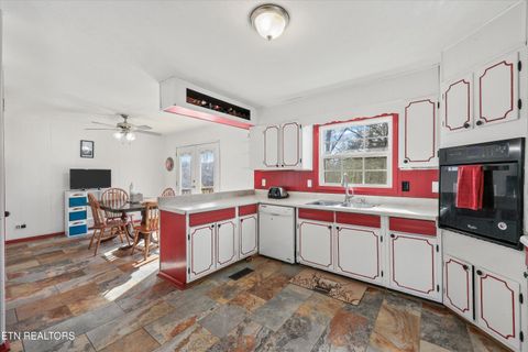 Tiny photo for 113 Nebraska Ave, Oak Ridge, TN 37830 (MLS # 1325915)