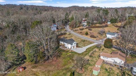 Tiny photo for 113 Nebraska Ave, Oak Ridge, TN 37830 (MLS # 1325915)